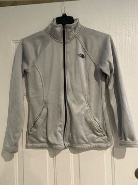 The North Face Women's Light Gray Full-Zip Fleece Jacket